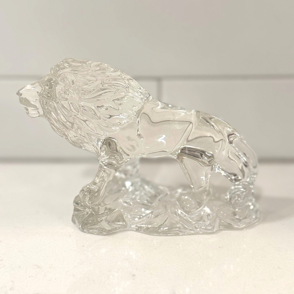 Vintage‎ Clear Glass Lion Figurine Prowling King of the Jungle Paperweight 6.5"